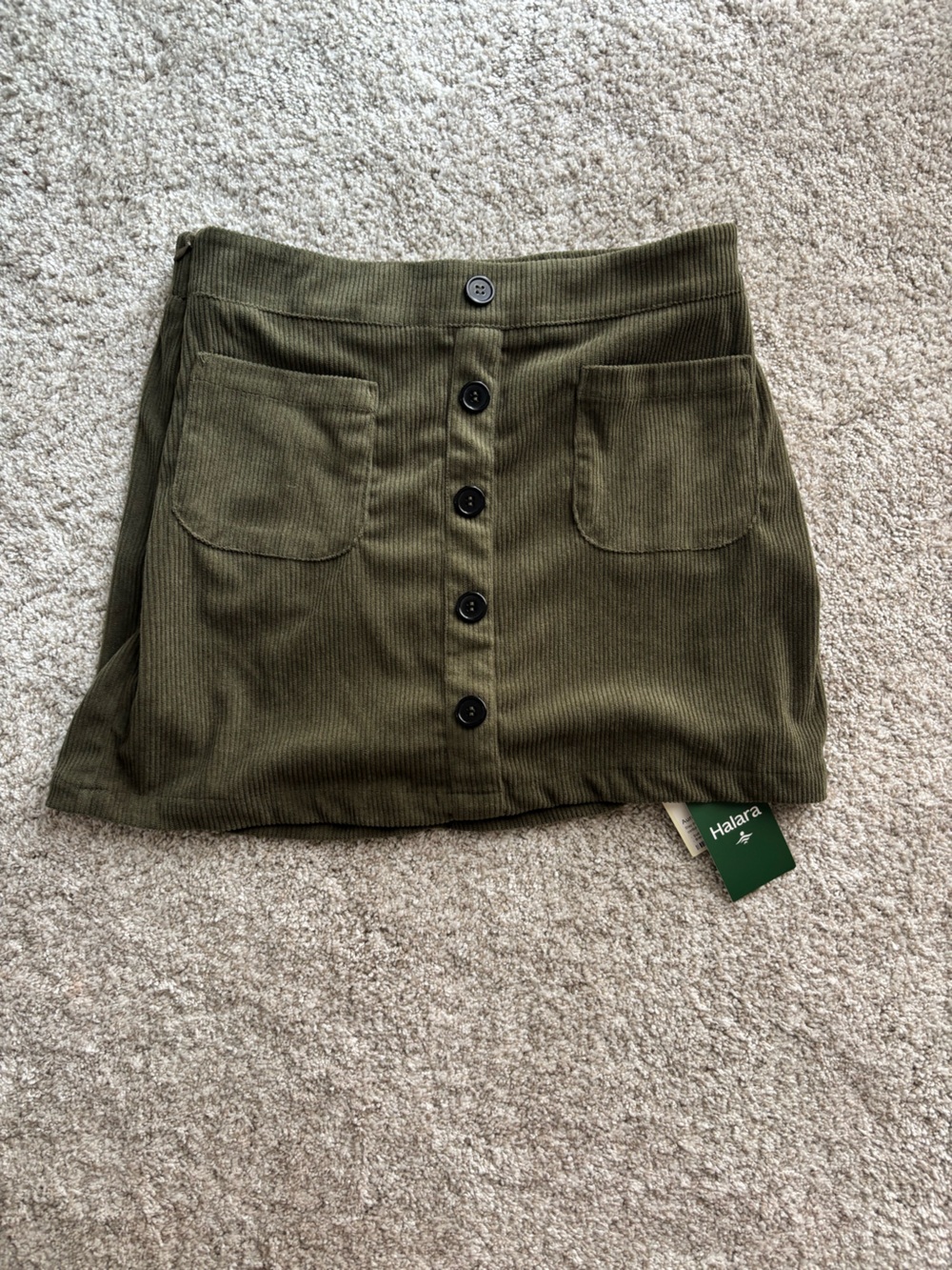 HALARA Olive Ribbed Skirt with built in shorts